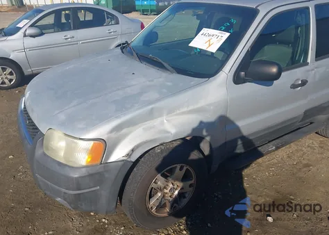 2003 Ford Escape Xlt from USA, damaged, VIN 1FMYU031X3KE07193